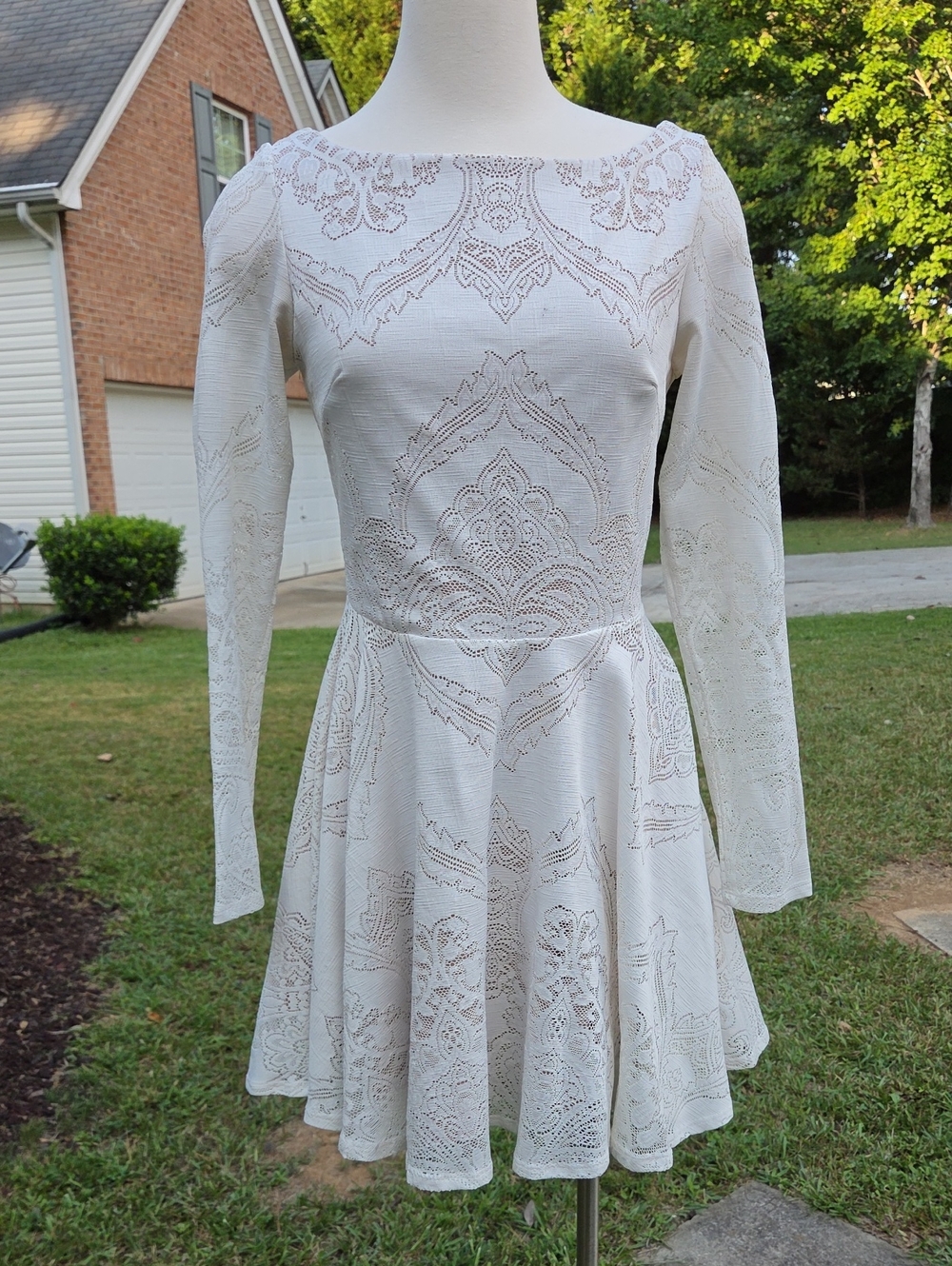 BeBe Ivory White Lace Knit Long Sleeve Fit & Flare Dress